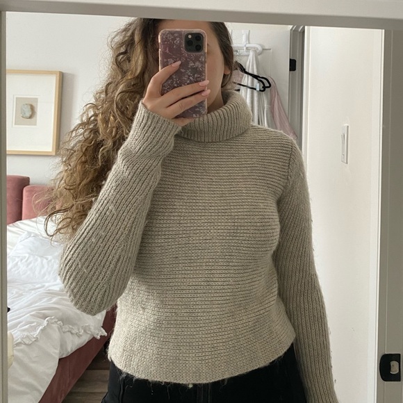 T by Alexander Wang Turtleneck - Picture 4 of 6